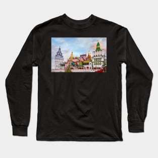 Kremlin in Izmailovo in Moscow, Russia Long Sleeve T-Shirt